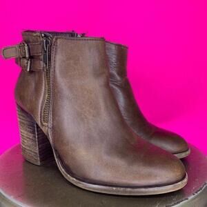 Melrose & Market Brown Leather Buckle Block Heel Ankle Boots US 6.5